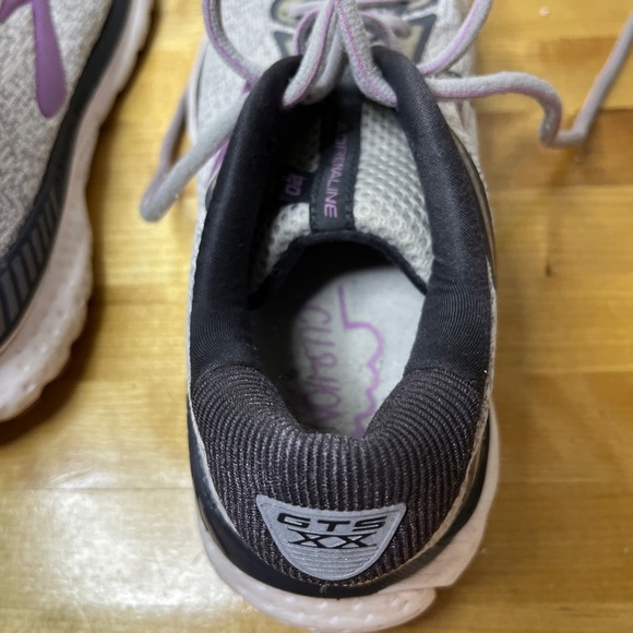 WOMEN'S Brooks Adrenaline GTS XX 20 Gray Purple Running Shoes Cushion Size 8 - Picture 8 of 16
